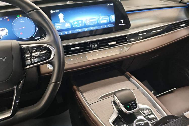 Used Chery Tiggo 8 PLUS 2024 Champion Edition 390TGDI DCT Bold Edition 5-Seater
