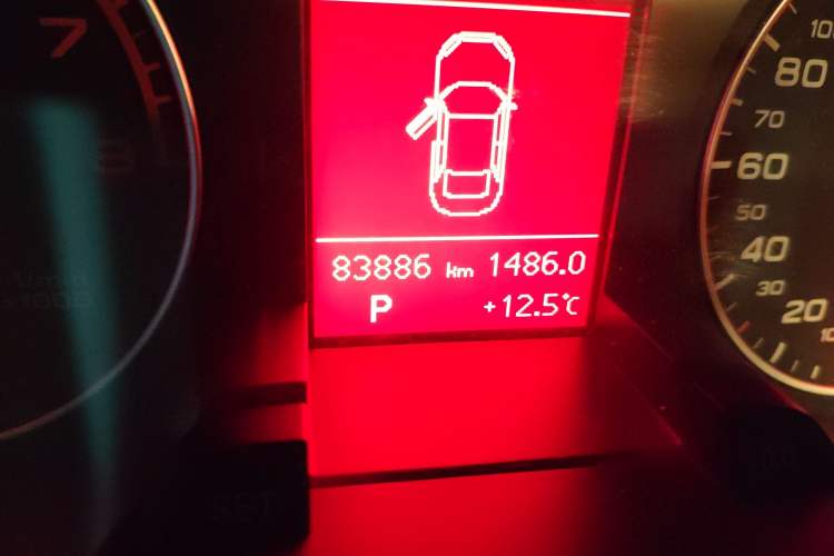 Used Audi A4L 2012 2.0 TFSI automatic standard version