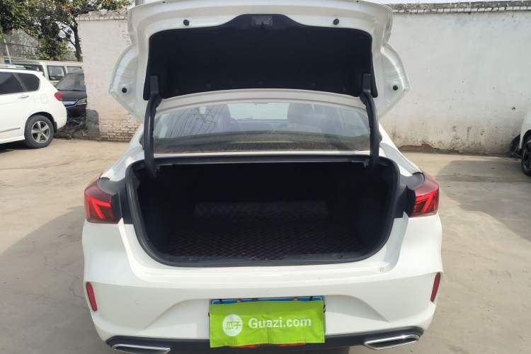 Used CHANGAN Eado 2020 PLUS Blue Whale NE 1.4T GDI DCT Prestige Model
