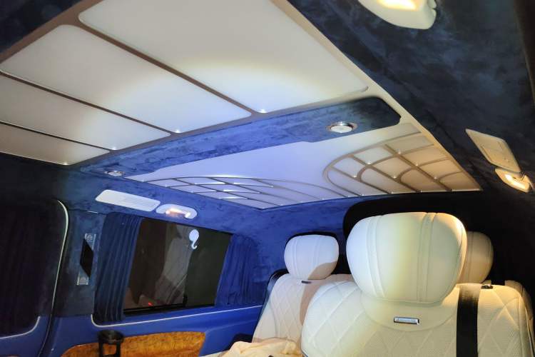 Used Mercedes-Benz Vito 2021 2.0T Business Version 7 Seats Headliner