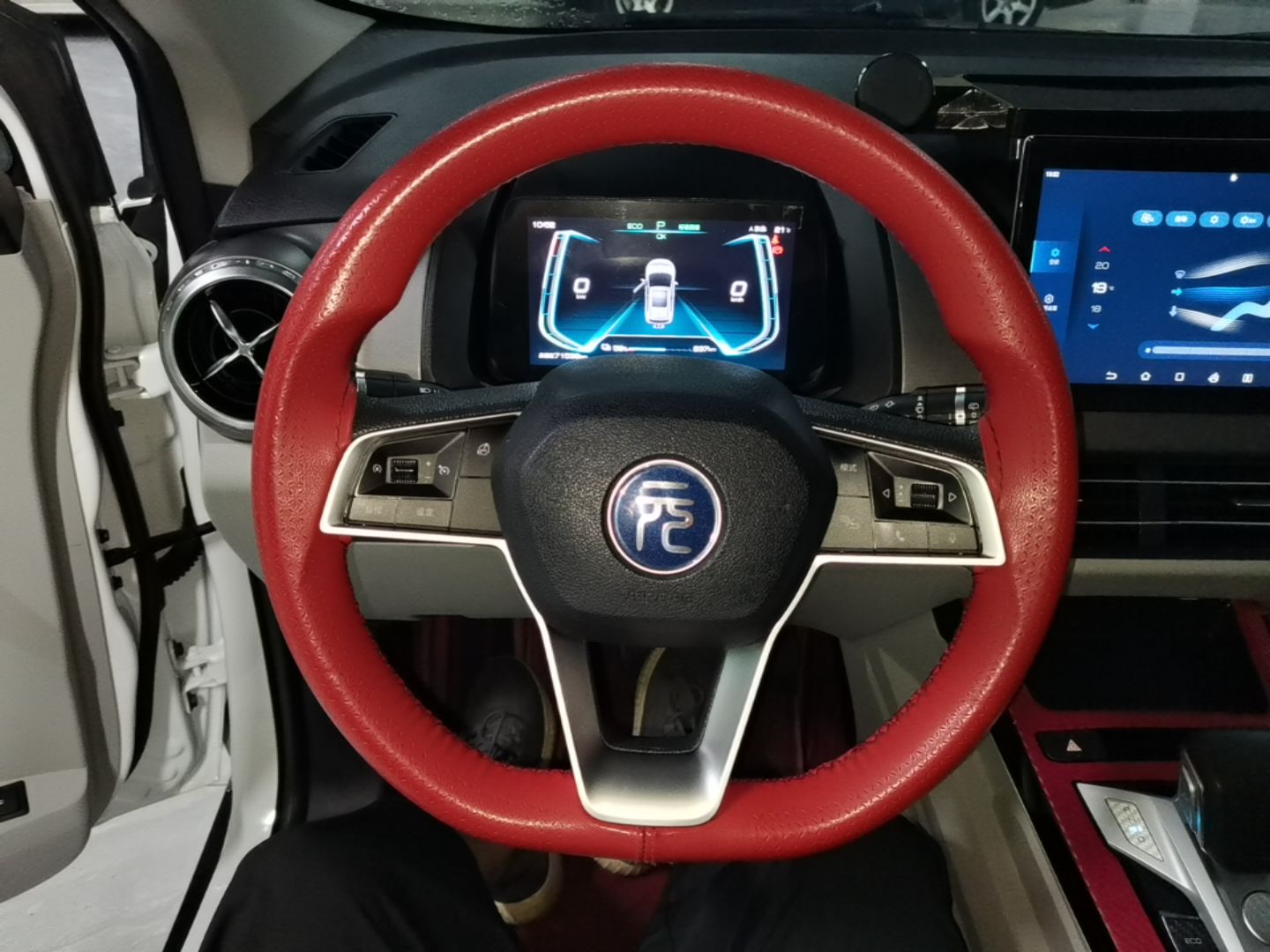 BYD Yuan Pro 2023 401KM Luxury Version — снимка 13