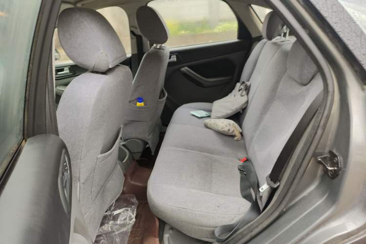 Used Ford Focus 2013 Hatchback Classic 1.8L Automatic Base Model
