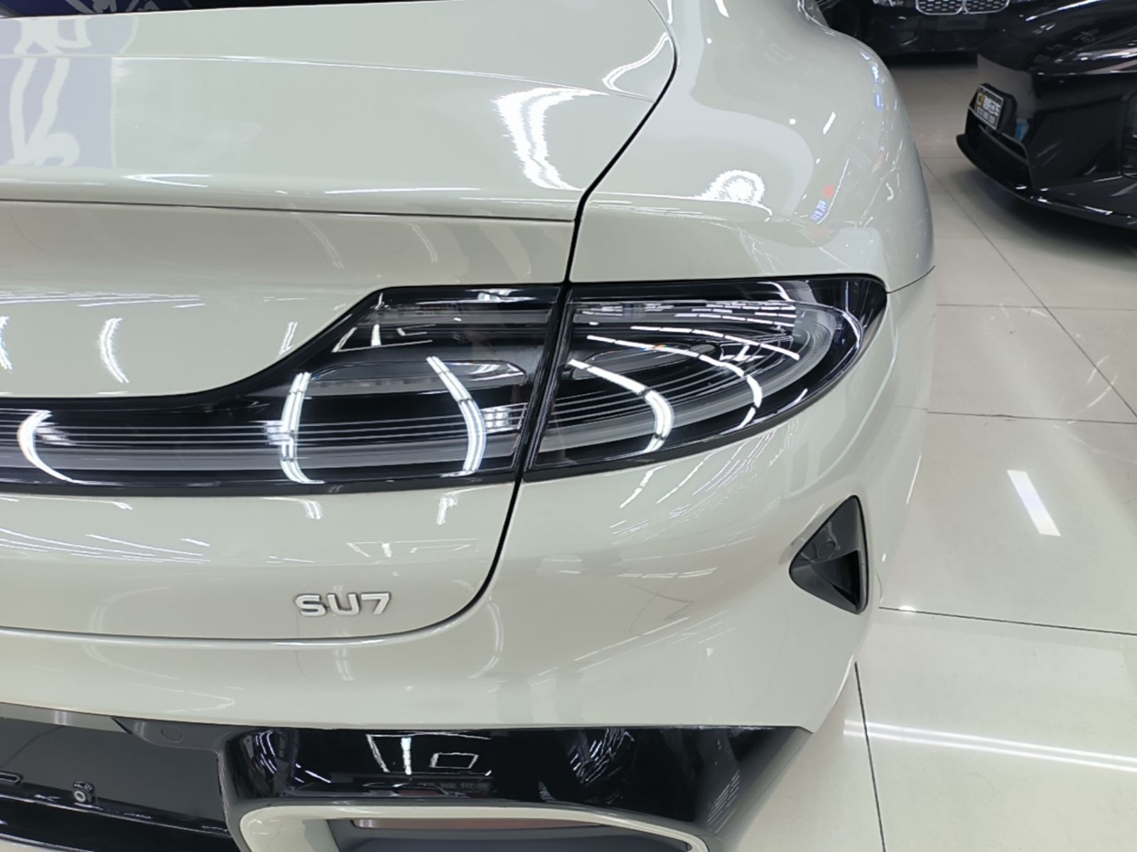 Xiaomi Auto SU7 2024 Rear-Drive Long-Range Intelligent Driving Version — снимка 9