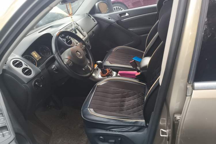 Used Volkswagen Tiguan 2013 2.0 TSI Automatic All-Wheel-Drive Flagship Edition Left Front Seat