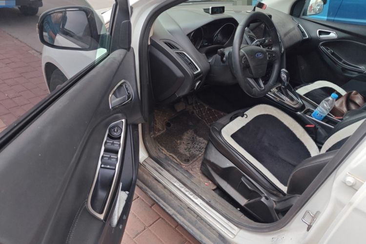 Used Ford Focus 2015 Sedan 1.6L Automatic Trend Model
