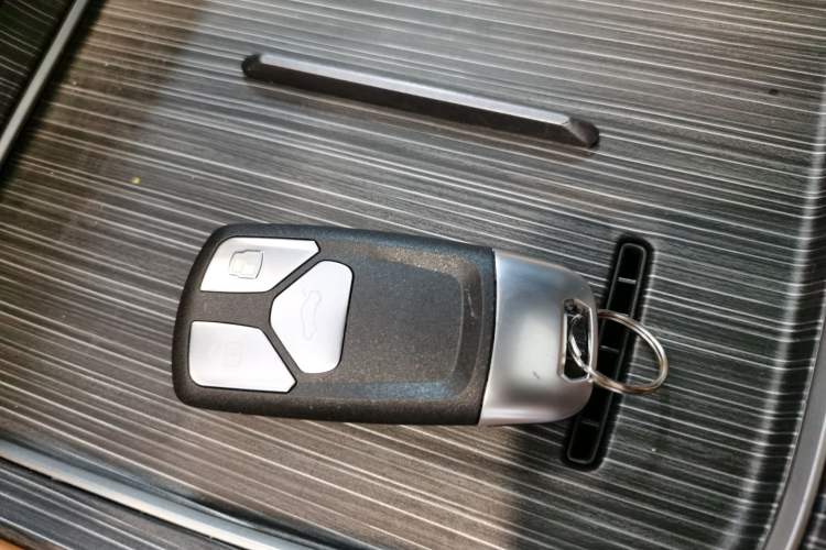 Used Dongfeng eπ eπ008 2025 210Max Range-Extended Version 5 Seats