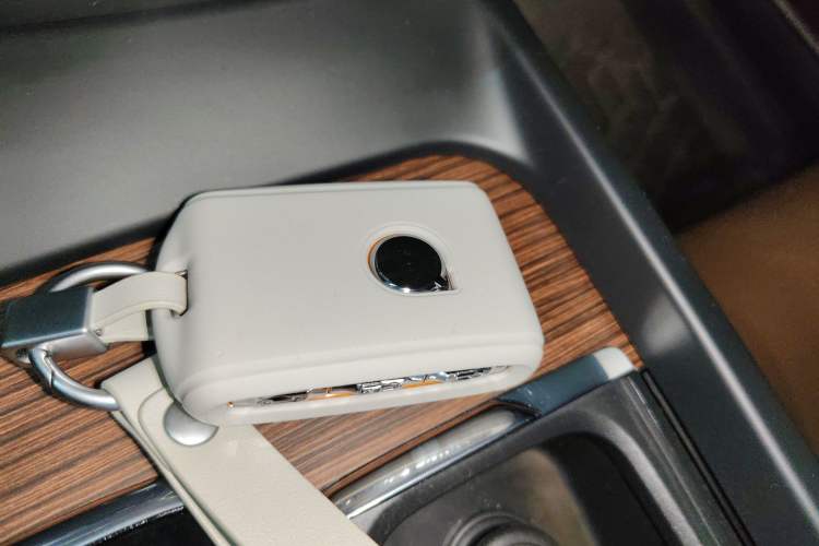 Used Volvo S60 2026 Model B4 Zhiyuan Luxury Edition Vehicle Key