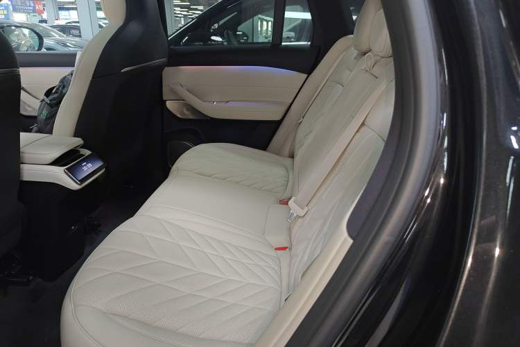 Used Nio ES6 2025 75 kWh Left Rear Seat