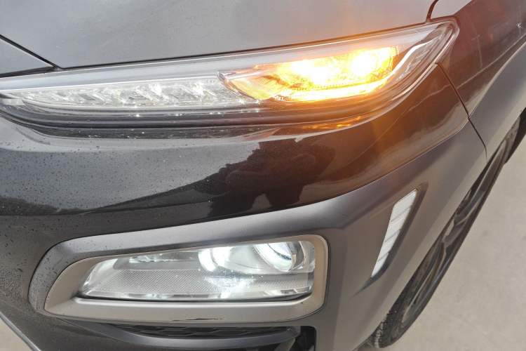 Used Hyundai ENCINO 2018 1.6T Dual-Clutch ZhiPao Edition China V Standard Left Front Headlight