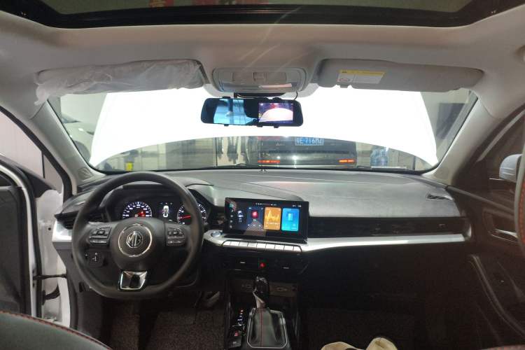 Used MG 5 2021 180 DVVT CVT Youthful Style Edition