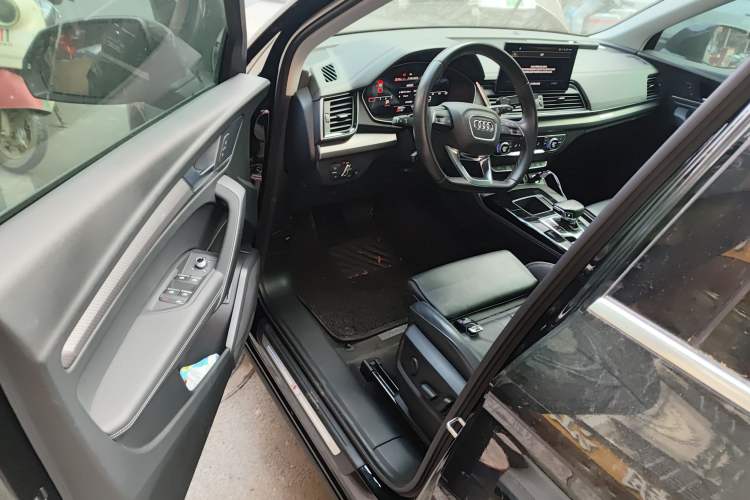 Used Audi Q5L 2022 40T Luxury Dynamic Model