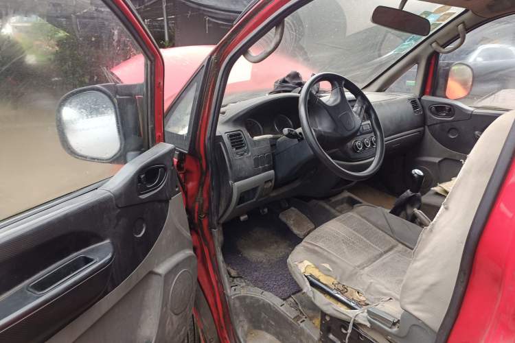 Used FORTHING Lingzhi 2014 V3 1.5L 7-Seater Standard Model II Driver Seat