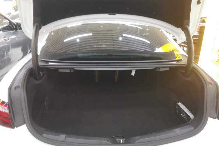 Used Mercedes-Benz E-Class 2023 E 260 Coupe
