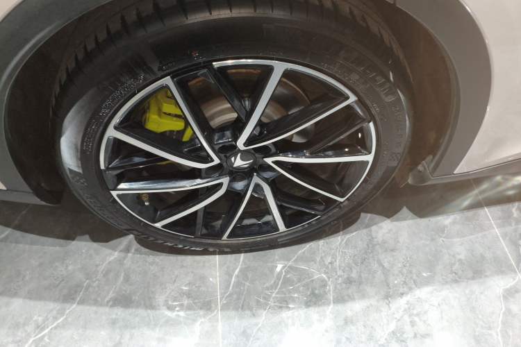 Used ARCFOX Alpha S5 2024 708MAX 200kW
