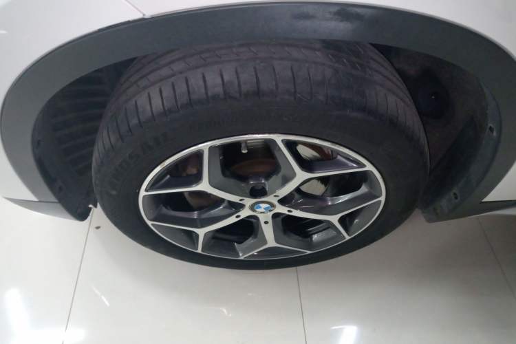 Used BMW X1 2019 sDrive18Li Premium Edition Exterior 4