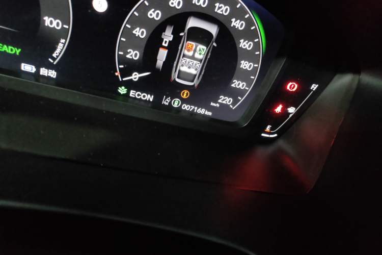 Used Honda Breeze 2024 eHEV Two-Wheel Drive Premium Edition Odometer Close Up