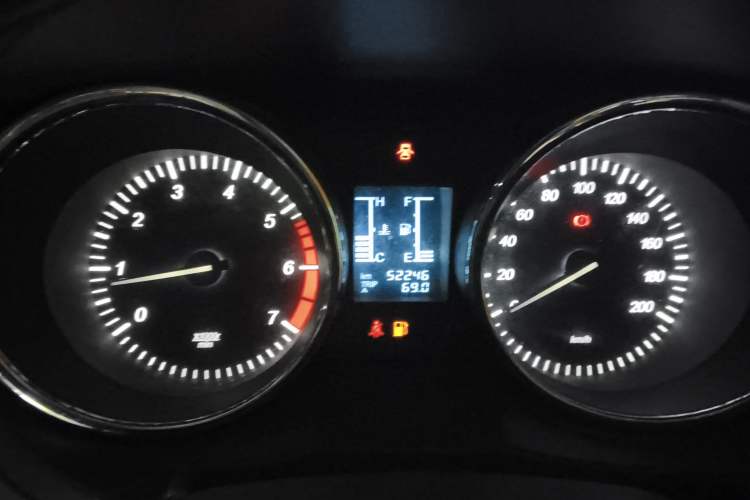 Used HYOSOW S3 2016 1.5L Manual Comfort Version China V Instrument Cluster