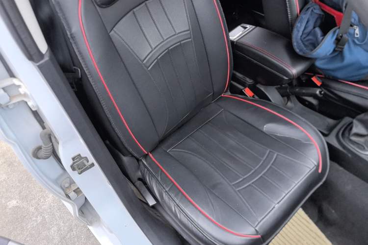 Used Dongfeng Fengon 330 2014 1.5L Manual Utility Version DK15
