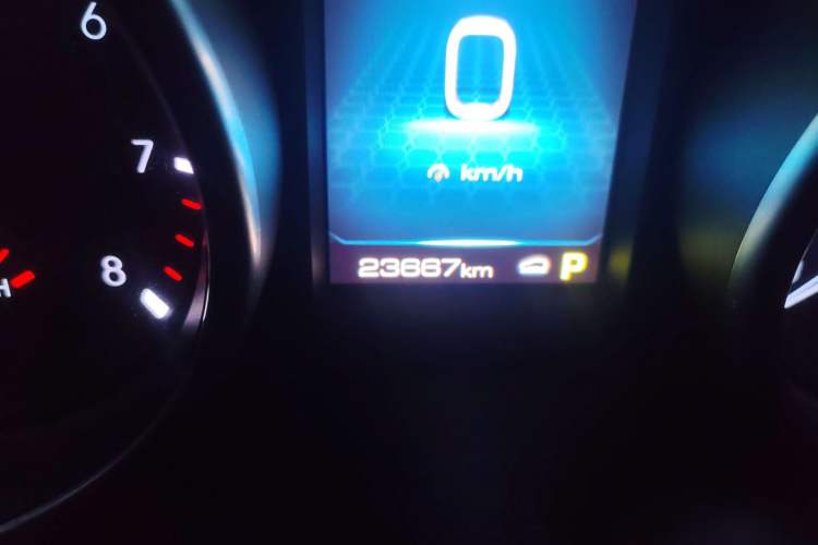 Used Haval H6 Coupe 2019 1.5T Automatic Two-Wheel Drive Ultra-Luxury Smart Connectivity Version China V Emission Standard Odometer Close Up