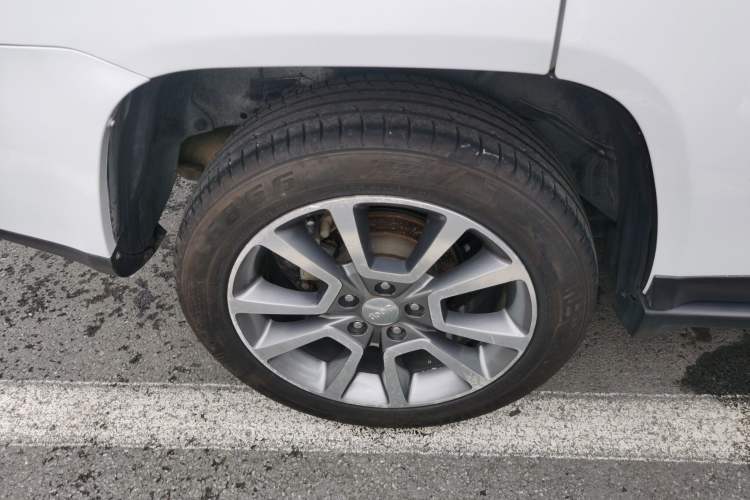 Used Jeep Compass 2015 2.0L Two-Wheel Drive Luxury Edition