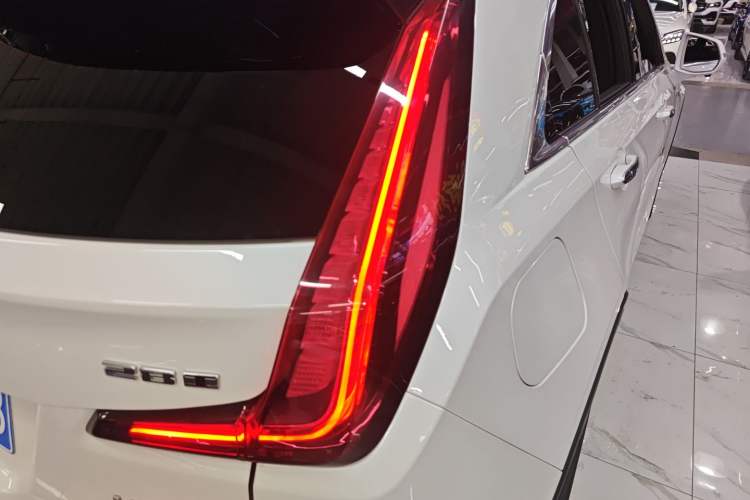 Used Cadillac XT4 2020 Revised Version 28T Two-Wheel Drive Tech Edition