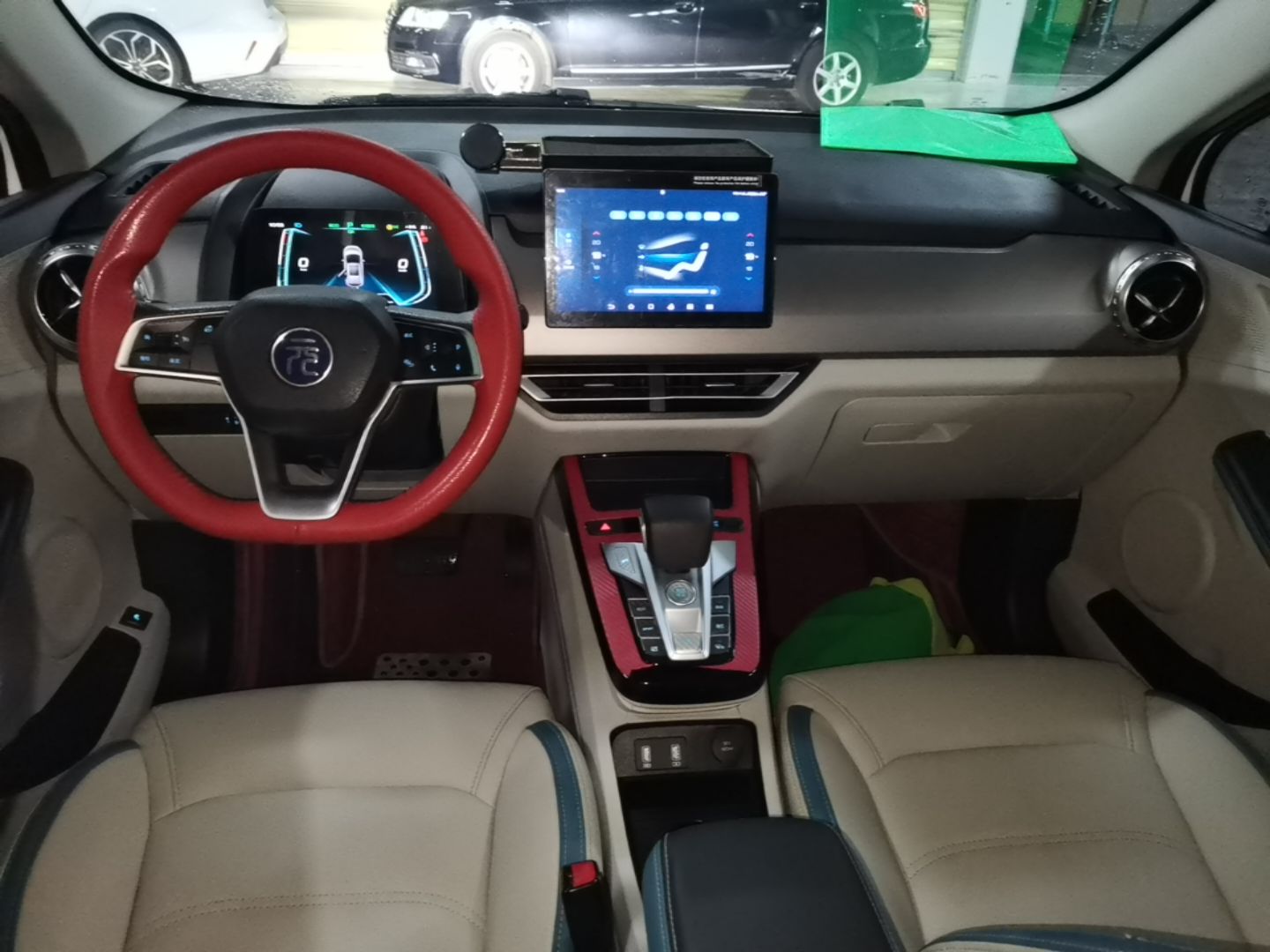 BYD Yuan Pro 2023 401KM Luxury Version — снимка 12