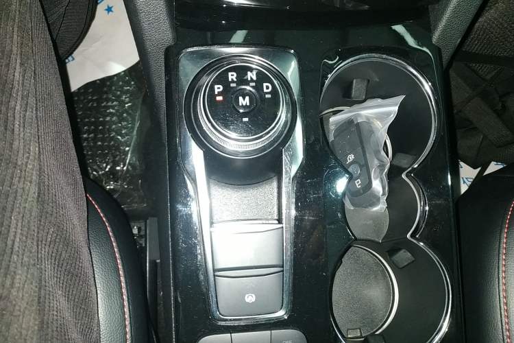 Used Ford Escape 2024 EcoBoost 245 Four-Wheel Drive ST-Line Pro Trim