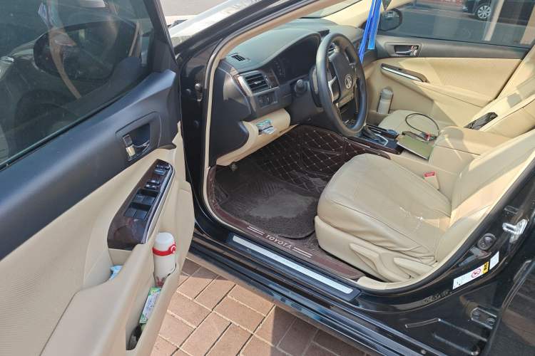 Used Toyota Camry 2016 2.0E 10th Anniversary Elite Edition