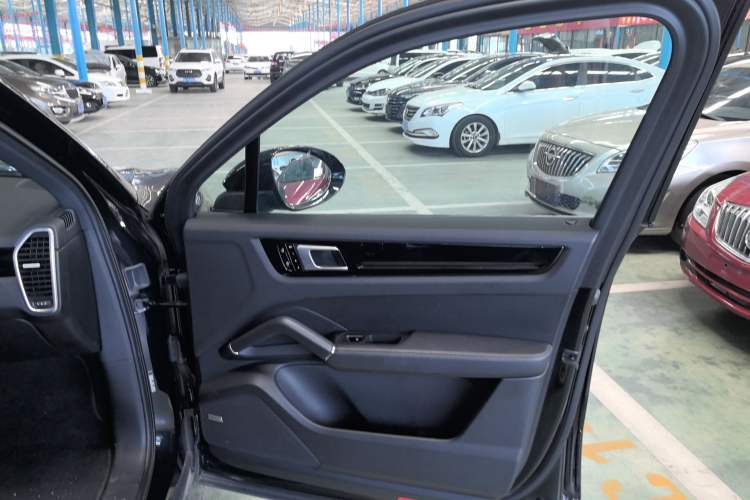 Used Porsche Cayenne 2021 3.0T U.S. specification