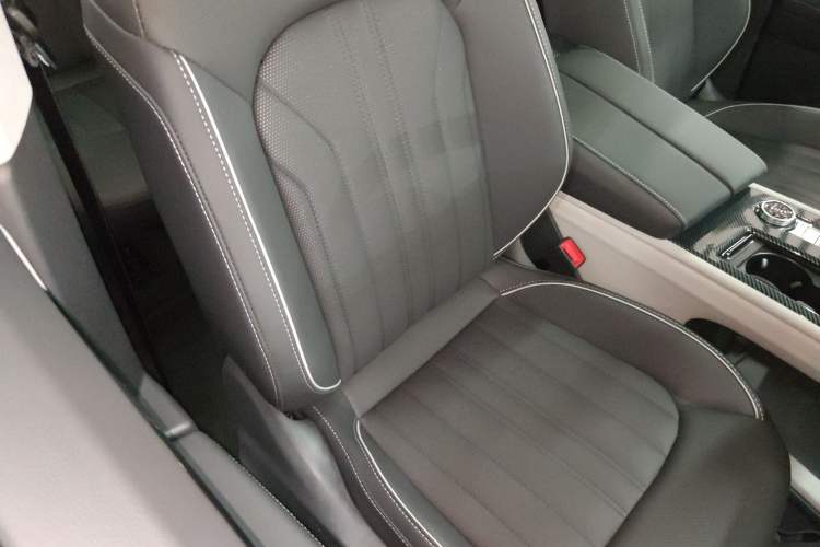 Used Volkswagen Teramont 2023 530 V6 Four-Wheel Drive Prestige Luxury Edition Right Front Seat