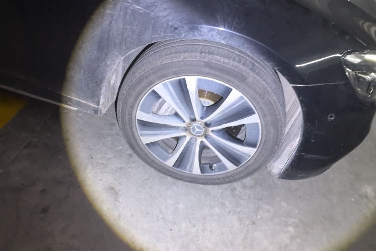 Used Mercedes-Benz E-Class New Energy 2022 E 350 e L Plug-in Hybrid Sports Sedan
