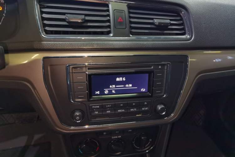 Used Volkswagen Lavida 2017 1.6L Automatic Comfort Edition
