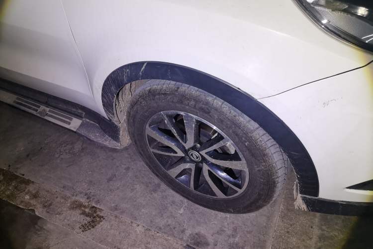 Used Dongfeng Fengon 580 2017 1.5T CVT Luxury Model
