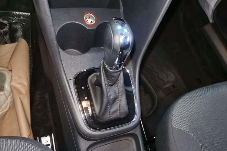 Used Volkswagen Polo 2016 1.6L Automatic Comfort Model