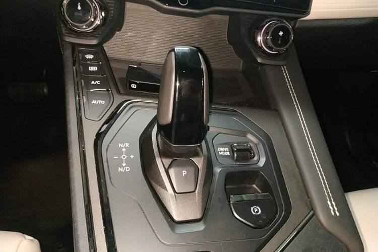 Used Lynk & Co 01 EM-P 2023 1.5TD EM-P Dawn Edition
