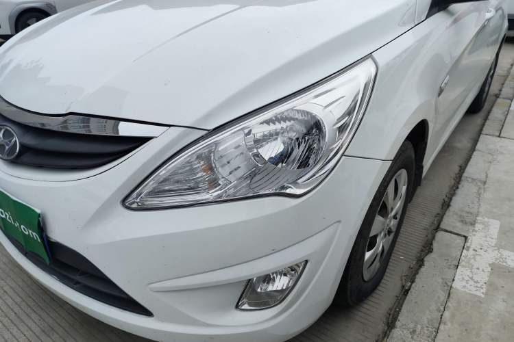 Used Hyundai Verna (older generation) 2013 Sedan 1.4L Automatic Standard GL Model
