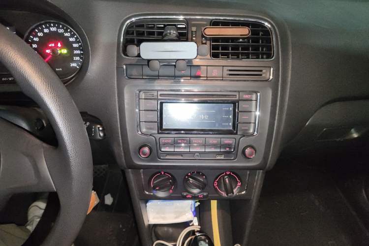 Used Volkswagen Polo 2014 1.6L Automatic Comfort Edition