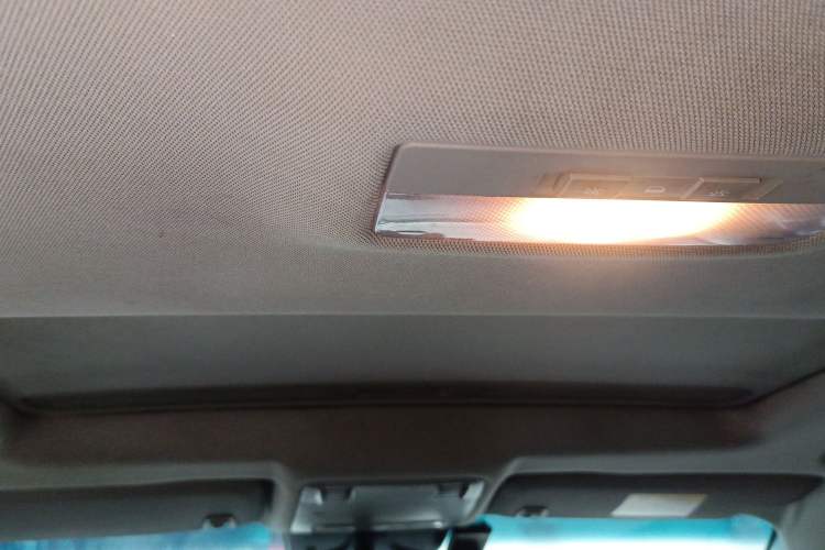 Used Chevrolet Cruze 2013 Hatchback 1.6L Automatic Luxury Model
