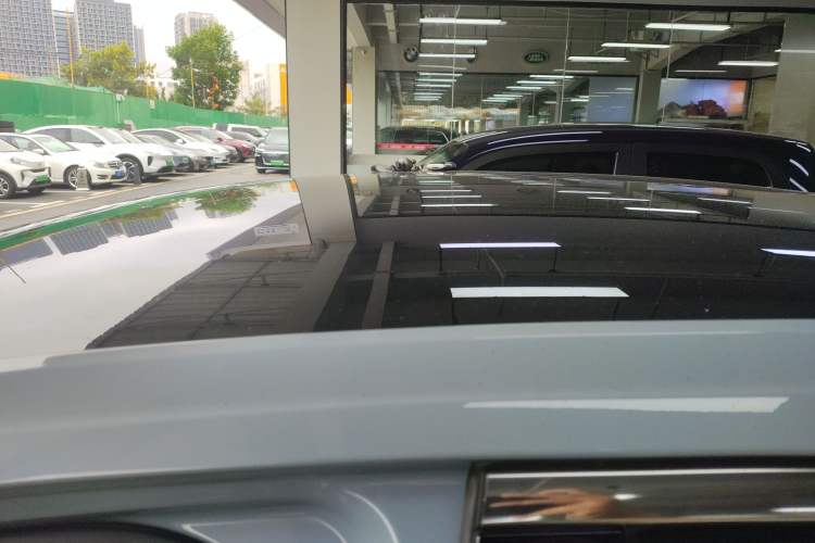 Used Geely Galaxy L6 2023 125km Starship Roof