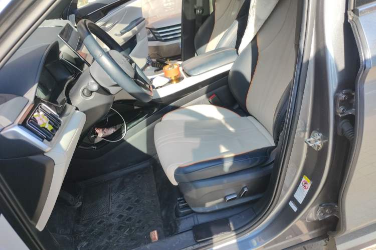 Used BYD Song PLUS New Energy 2024 Honor Edition EV 520km Luxury Model