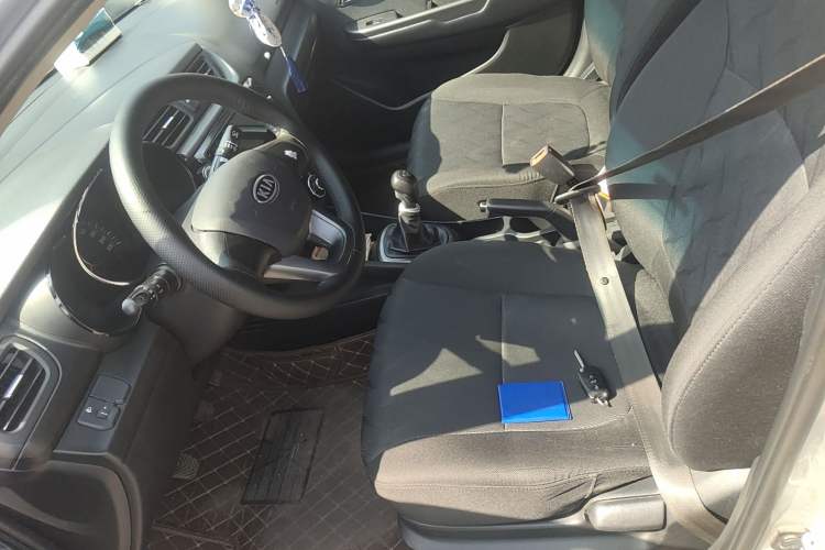 Used Kia K2 2011 Sedan 1.4L Manual Transmission GLS
