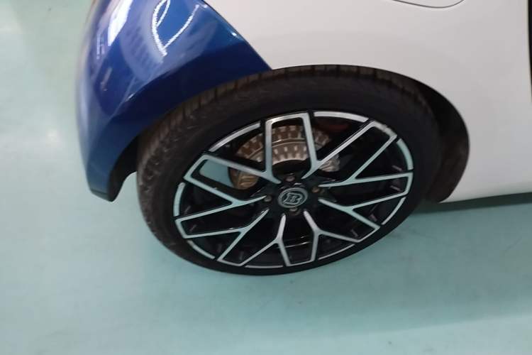 Used smart fortwo 2015 1.0L 52 kW hardtop Dynamic version
