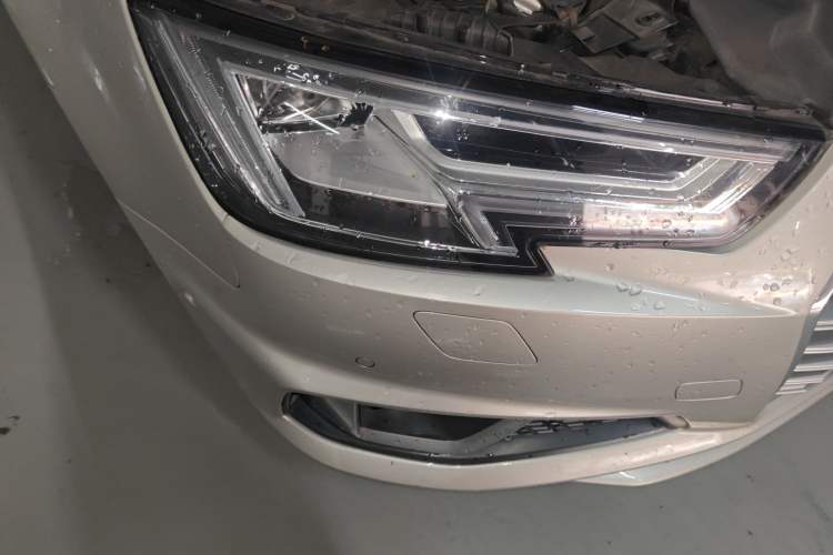 Used Audi A4L 2019 40 TFSI Fashion Edition China VI Emission Standard
