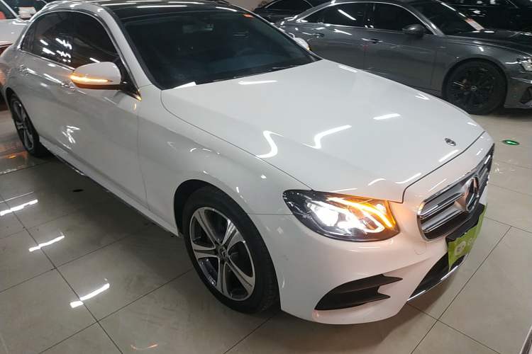 Used Mercedes-Benz E-Class 2019 E 260 L Sport Edition Front Right 45 Deg