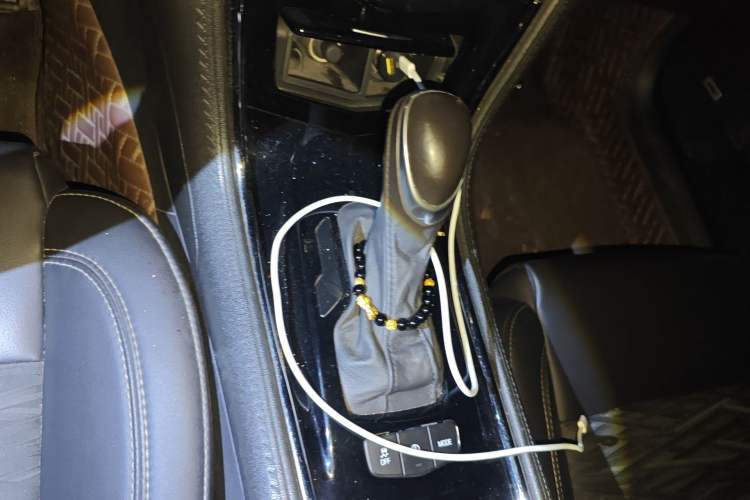 Used Cadillac ATS-L 2017 28T Tech Edition Gear Lever