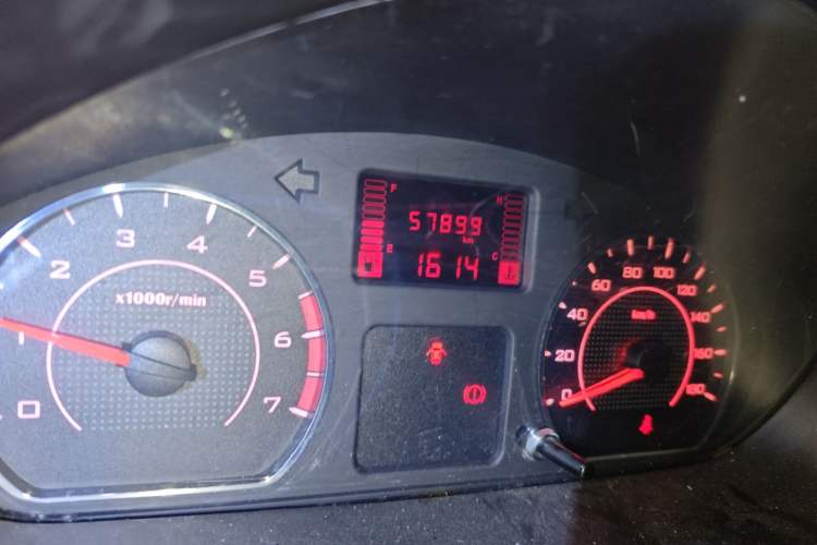 Used Wuling Hongguang V 2021 1.5L Jingqu Version LAR Odometer Close Up