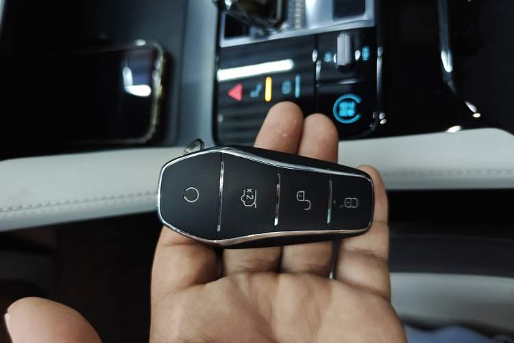 Used BYD Song PLUS New Energy 2025 DM-i 112KM Prestige Model
