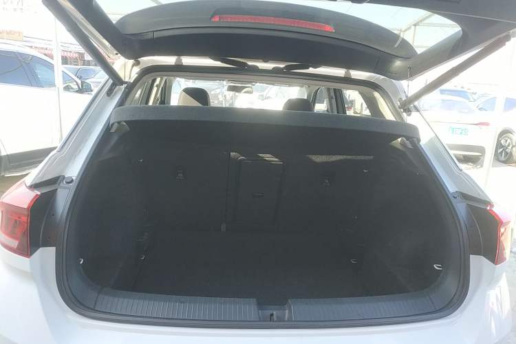 Used Volkswagen T-ROC 2020 280TSI DSG Two-Wheel Drive Comfort Version