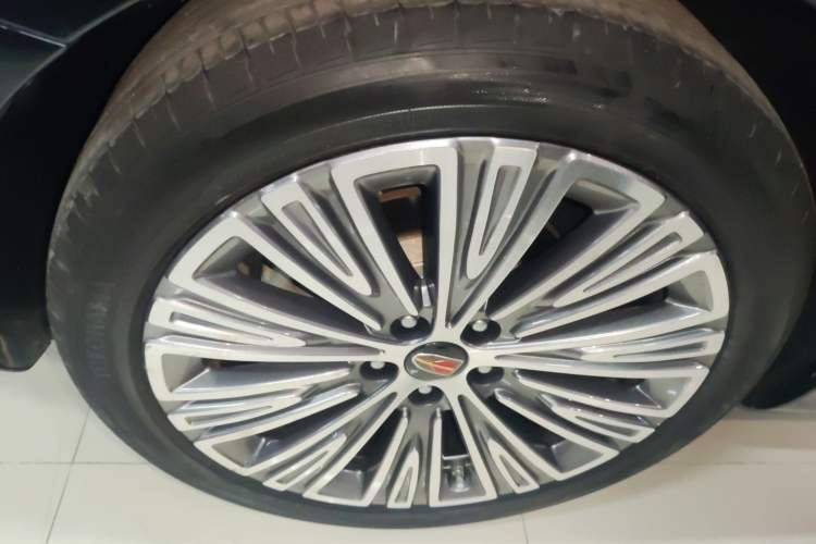 Used Hongqi H5 2022 Classic Model Facelift 1.8T Automatic Smart Connect Flagship Edition
