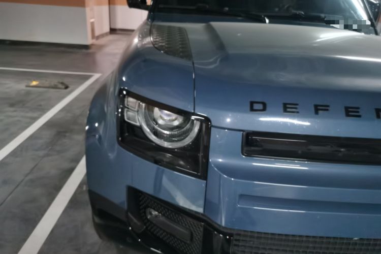 Used Land Rover Defender 2022 90 2.0T P300 X-DYNAMIC HSE
